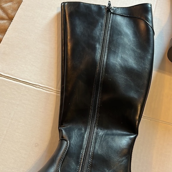 time and true-size 9 wide-tall riding boots with buckle detail and zipper. - Picture 8 of 10